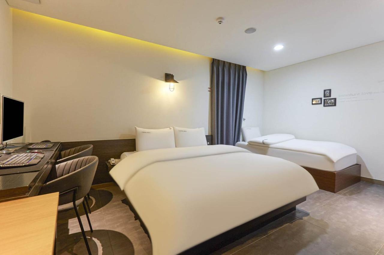 Hertz Hotel Seoul Exterior photo